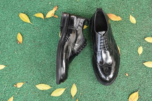 Men's leather shoes to match, carved leather shoes Brogue
