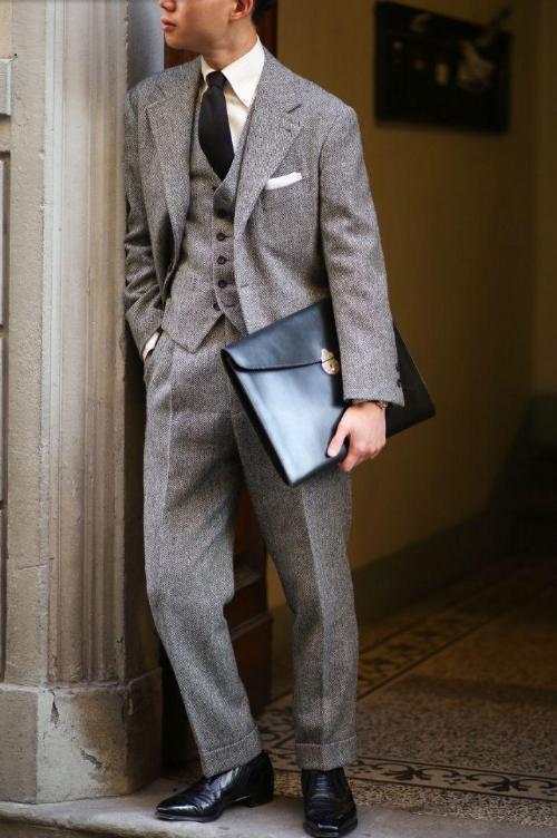 The character of a gentleman: what you need to know about styles of suits
