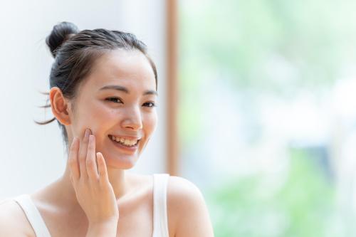 Summer skin care tips from Korean girls will help you keep your skin firm and radiant! Rely on mask partition service to get
