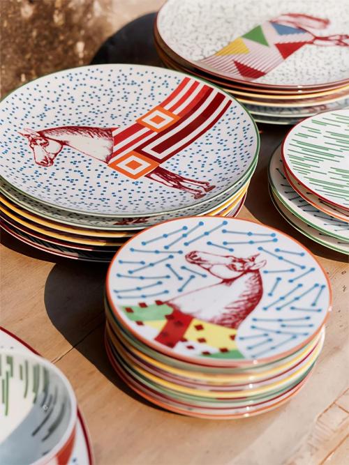 Are the dishes stylish too? 7 fashion brands that sparkle with tableware
