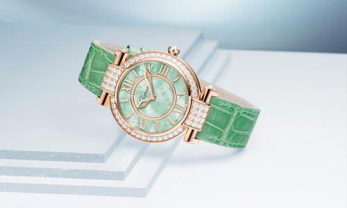 What's next trending watch color? the answer is green
