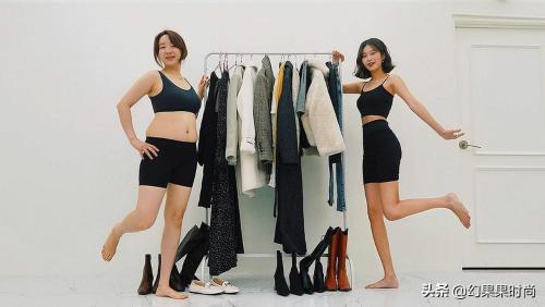 The 63 kg girl proves that she looks slimmer when she wears it and there is no difference in figure next to her 45 kg partner.
