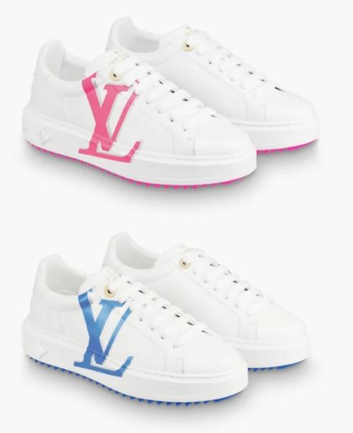 LV small fresh white shoes TimeOut! The color scheme is super dreamy and high CP choice doesn't hurt model.
